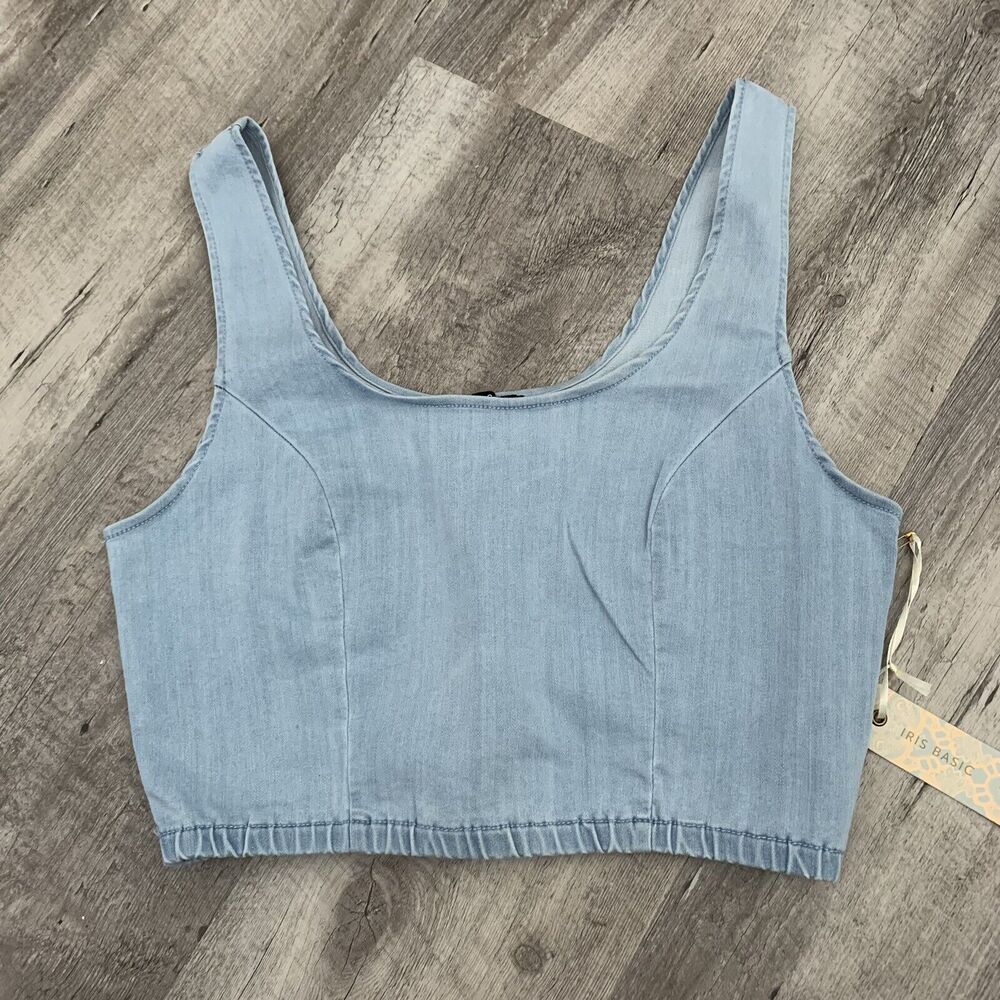 Iris Basic Tank Top Womens Size Medium Chambray Blue Jean Sleeveless Elastic NEW